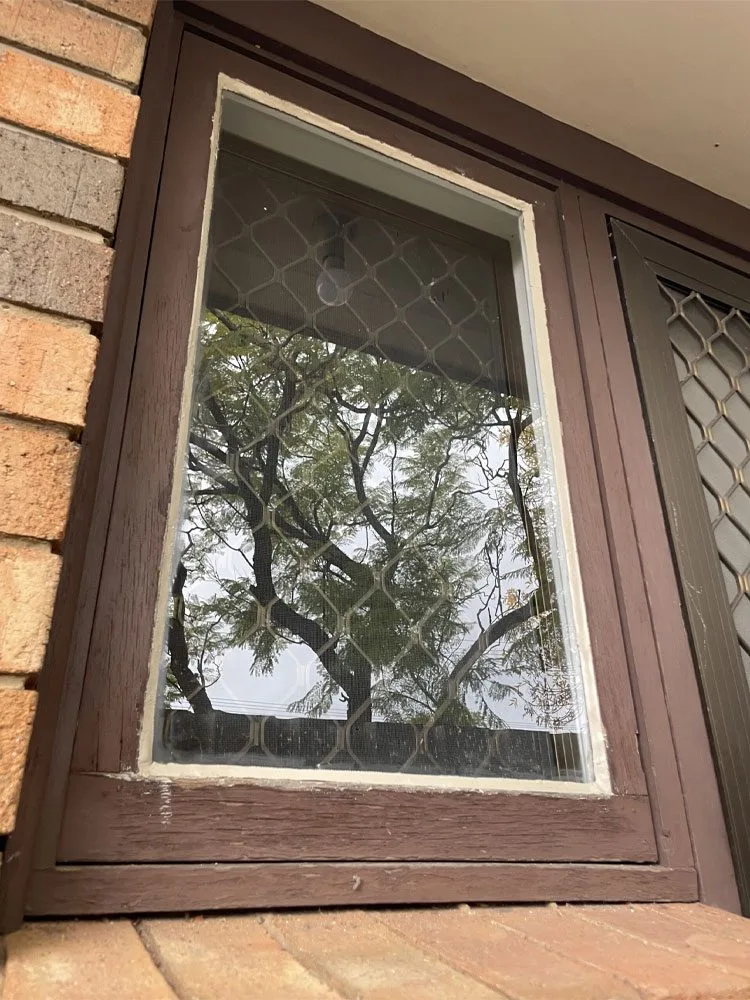 24/7 Emergency Glass Repair & Glazier Adelaide