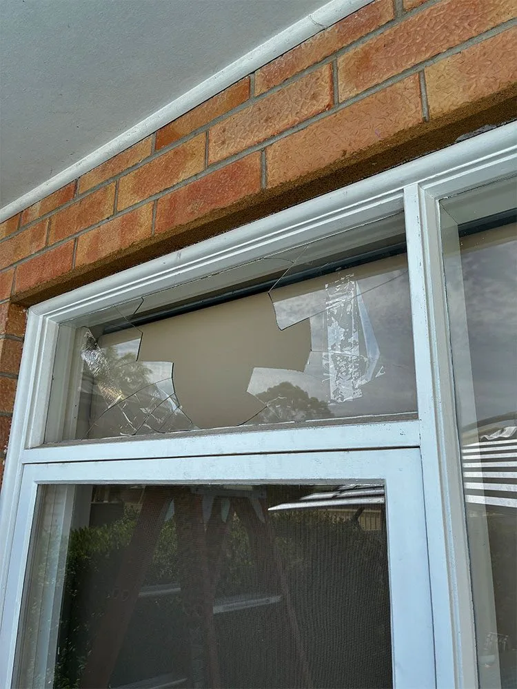 24/7 Emergency Glass Repair & Glazier Adelaide