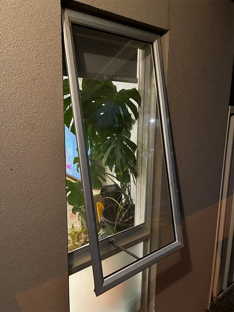 24/7 Emergency Glass Repair