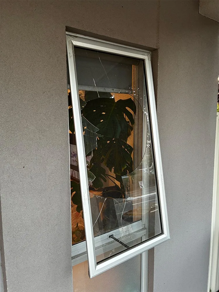 24/7 Emergency Glass Repair